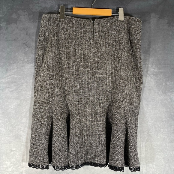 Joseph Ribkoff Career Gray Black Lace Trim Midi Skirt 18 Stretch Dark Acadamia - Picture 2 of 8
